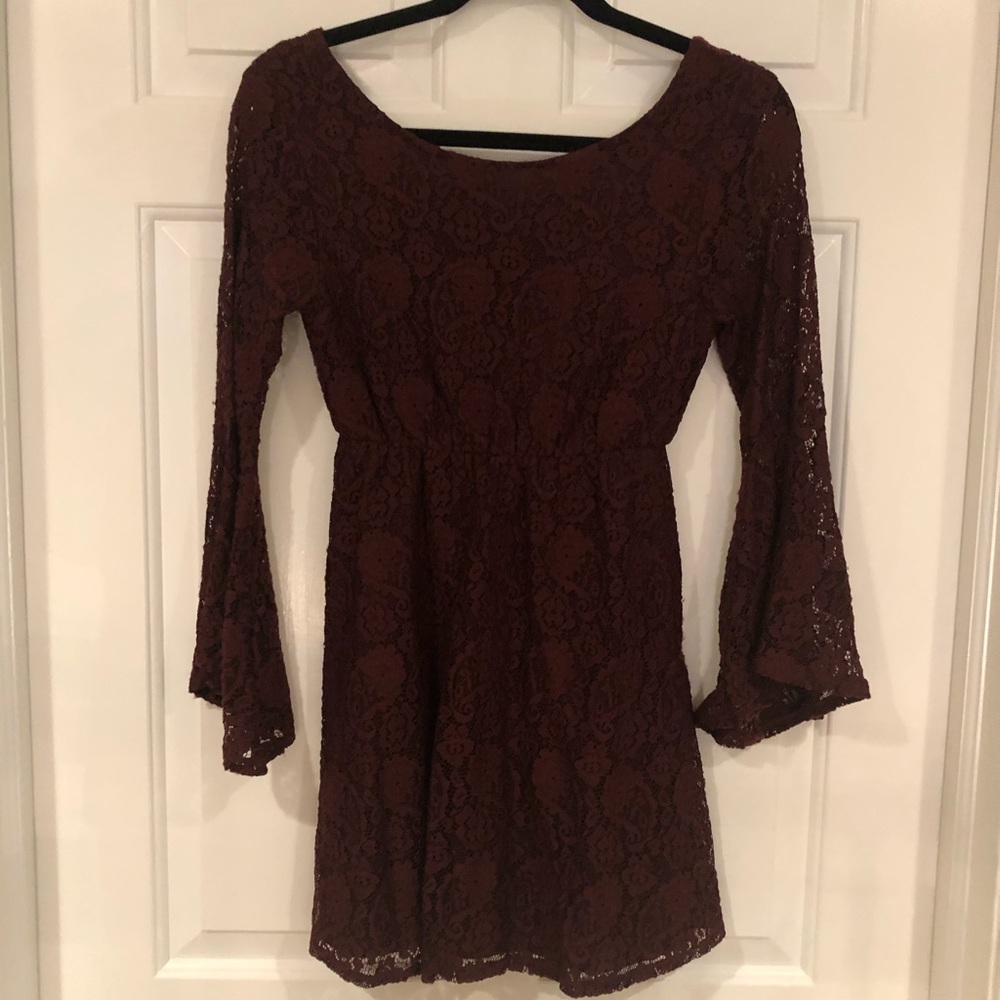NWOT WOMENS BURGUNDY LACE DRESS
